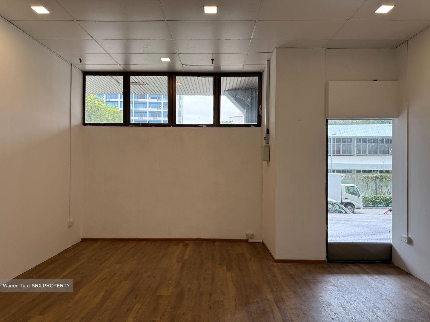 Sindo Industrial Building (D13), Factory #547126251